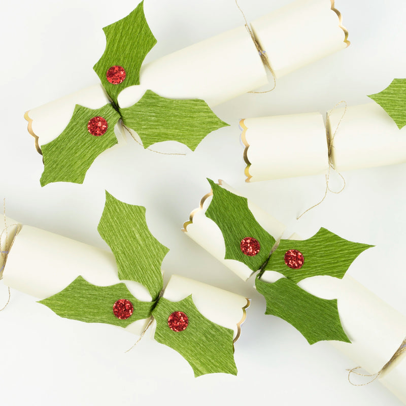 Holly Crackers, Set of 6