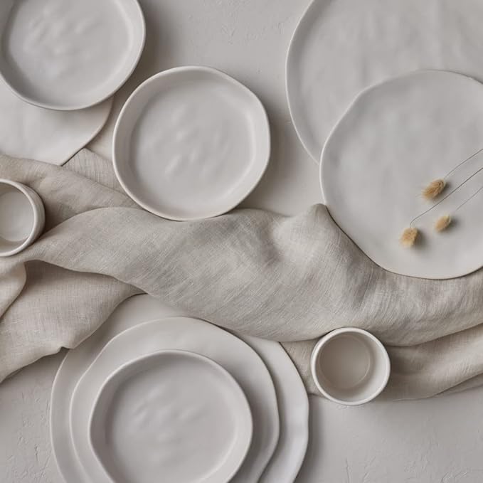 Dinnerware & Linens